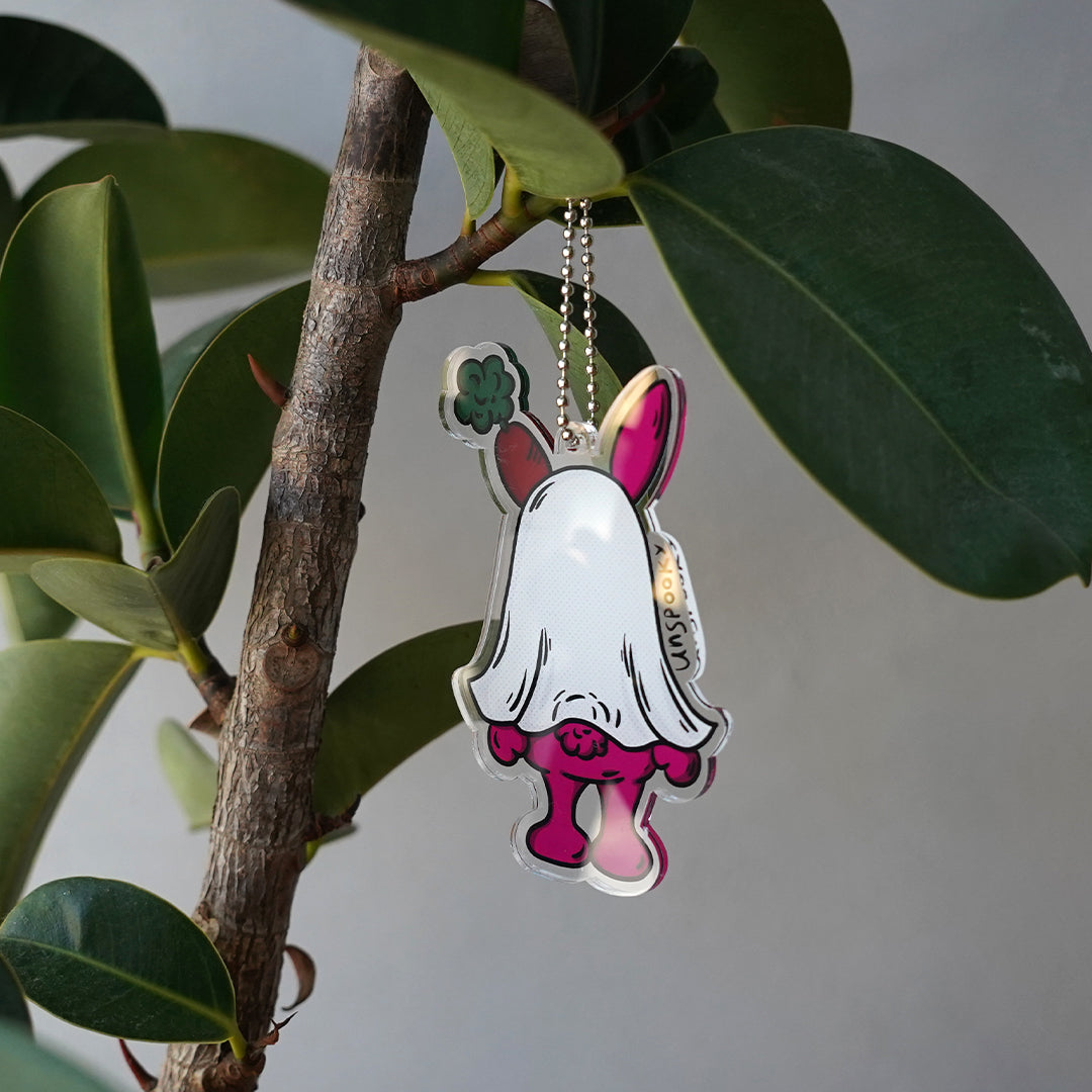 Big Acrylic Character Keychain "UNSPOOKY"
